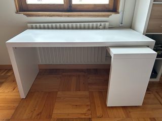 Escritorio blanco modular en L