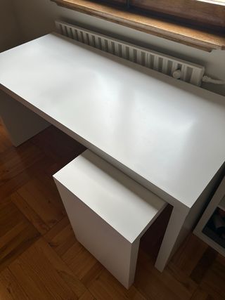 Escritorio blanco modular en L