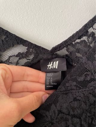 vestido negro encaje H&M