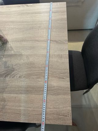 Mesa extensible madera + 4 sillas grises