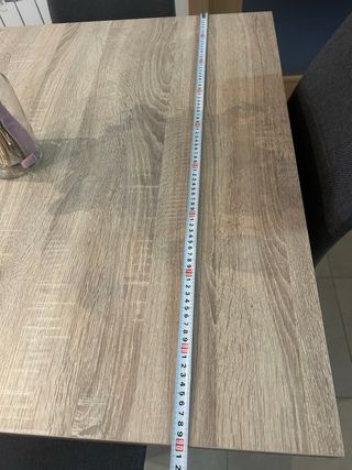 Mesa extensible madera + 4 sillas grises