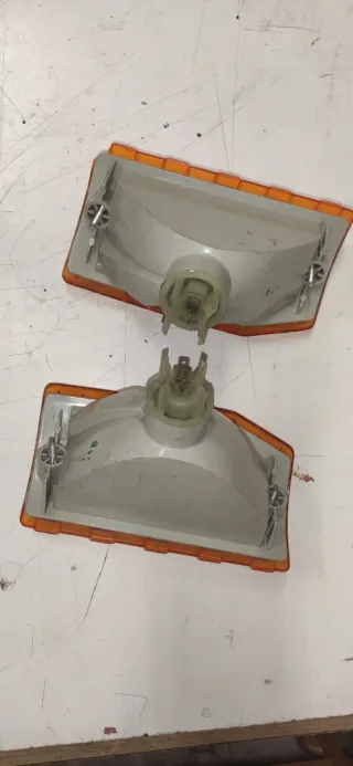 Intermitentes Delanteros Mercedes MB100