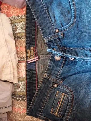 Pantalones vaqueros Tommy Hilfiger azules talla 31