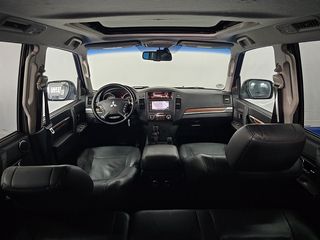 Mitsubishi Montero 2013