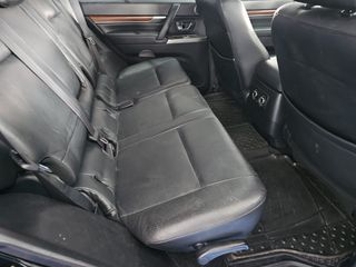 Mitsubishi Montero 2013