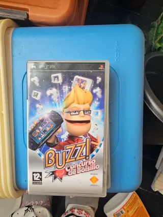 PSP Sony Negra con Accesorios y Juegos