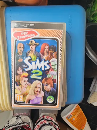 PSP Sony Negra con Accesorios y Juegos