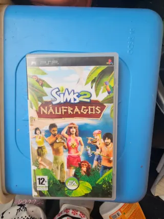 PSP Sony Negra con Accesorios y Juegos