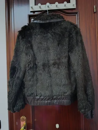 Chaqueta de pelo marrón mujer