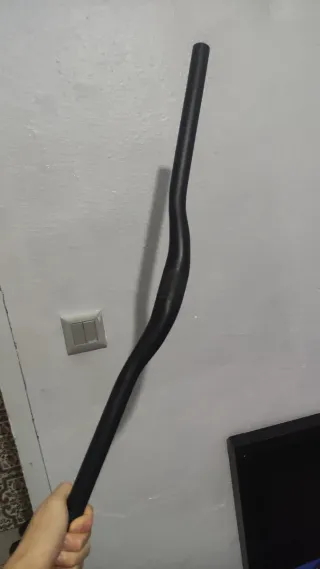 Manillar de bicicleta negro