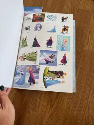 3 libros Disney para colorear con pegatinas
