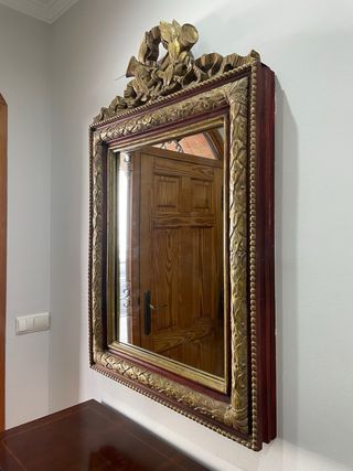Mueble recibidor y espejo estilo antiguo
