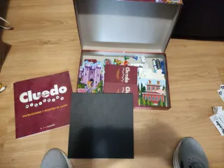 Cluedo Misterios Juego de Mesa
