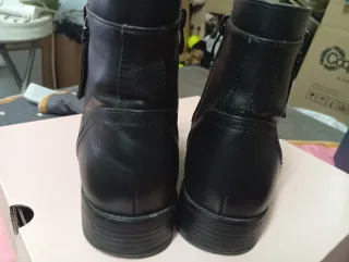 Botines negros talla 38