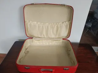 Maleta Roja Vintage-retro