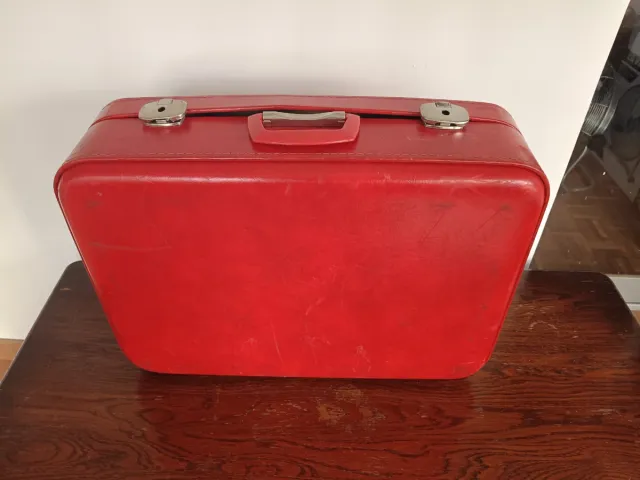 Maleta Roja Vintage-retro.