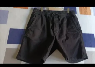 Bermudas chico negras