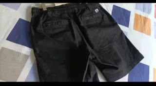 Bermudas chico negras