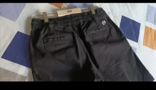 Bermudas chico negras