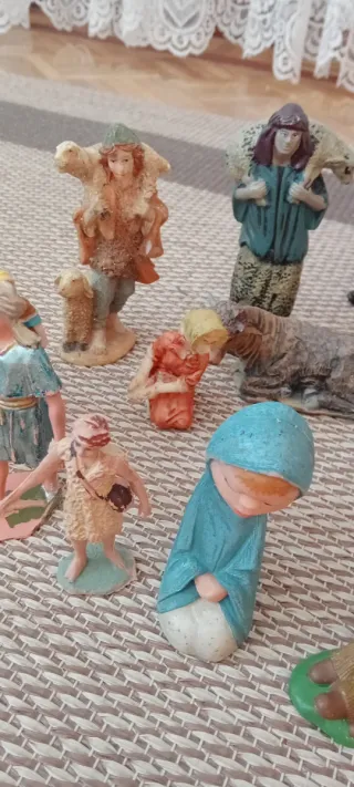 Lote de figuras belén antiguas