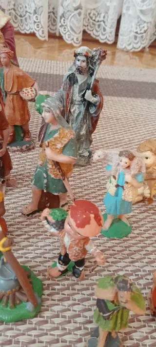 Lote de figuras belén antiguas