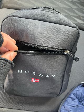 Riñonera Norway negra con bandera