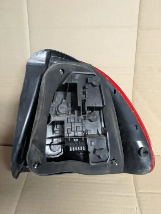 Piloto Trasero Izquierdo Rover 400 y 45