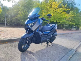 Yamaha Xmax 300 tech max