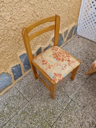 Conjunto sillón y 2 sillas