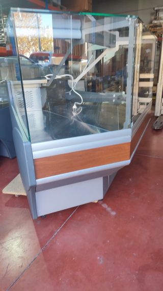 Vitrina Refrigerada Esquinera seminueva