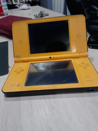 Console Nintendo DS XL Lite Gialla