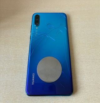 Huawei P30 Lite - Tapa trasera dañada