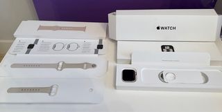 Apple Watch SE (2ª gen) Beige/Plata