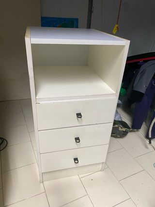 Mueble de cajones blanco