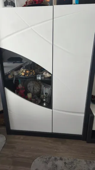 Mobiliário de Sala Lacado Preto e Branco