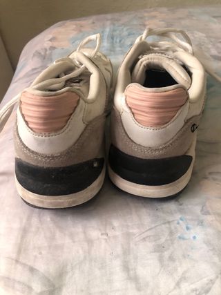 Zapatillas Champion Blancas y Negras