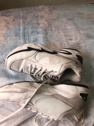 Zapatillas Champion Blancas y Negras