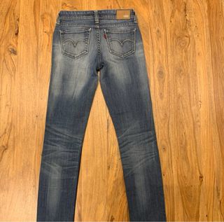 Pantalón pitillo Levi's azul
