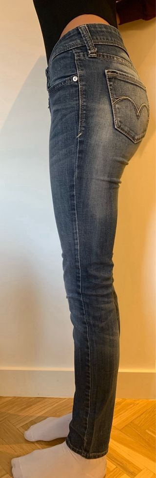 Pantalón pitillo Levi's azul