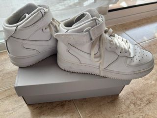 Nike Air Force 1 Mid Talla 38.5
