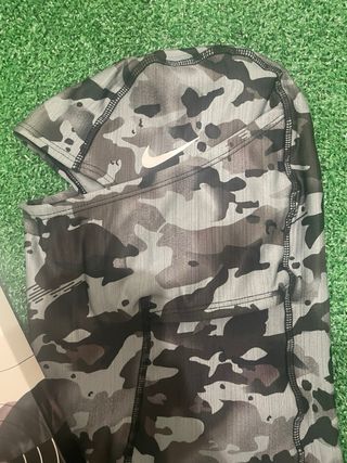 Pasamontañas Nike Sky Mask Grey – Hood Therma-FIT