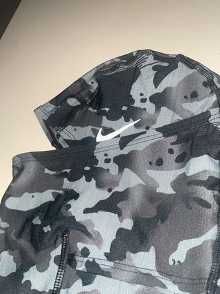 Pasamontañas Nike Sky Mask Grey – Hood Therma-FIT