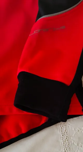 Chaqueta Spiuk ciclismo roja y negra