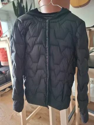 Chaqueta de plumas negra mujer fino suave