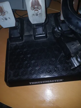 Volante e Pedali Thrustmaster PS