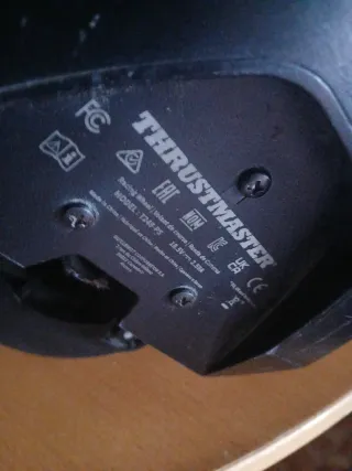 Volante e Pedali Thrustmaster PS