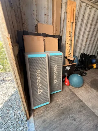 Equipo de Gimnasio: Barras, Pelotas y Más