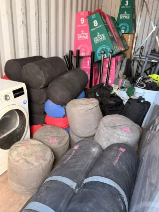 Equipo de Gimnasio: Barras, Pelotas y Más