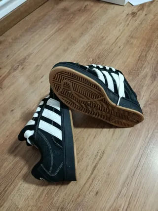 Adidas Campus Btra Zapatillas Negras Blancas