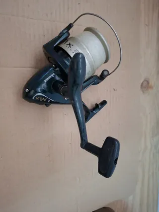 Carrete de pesca Okuma MX